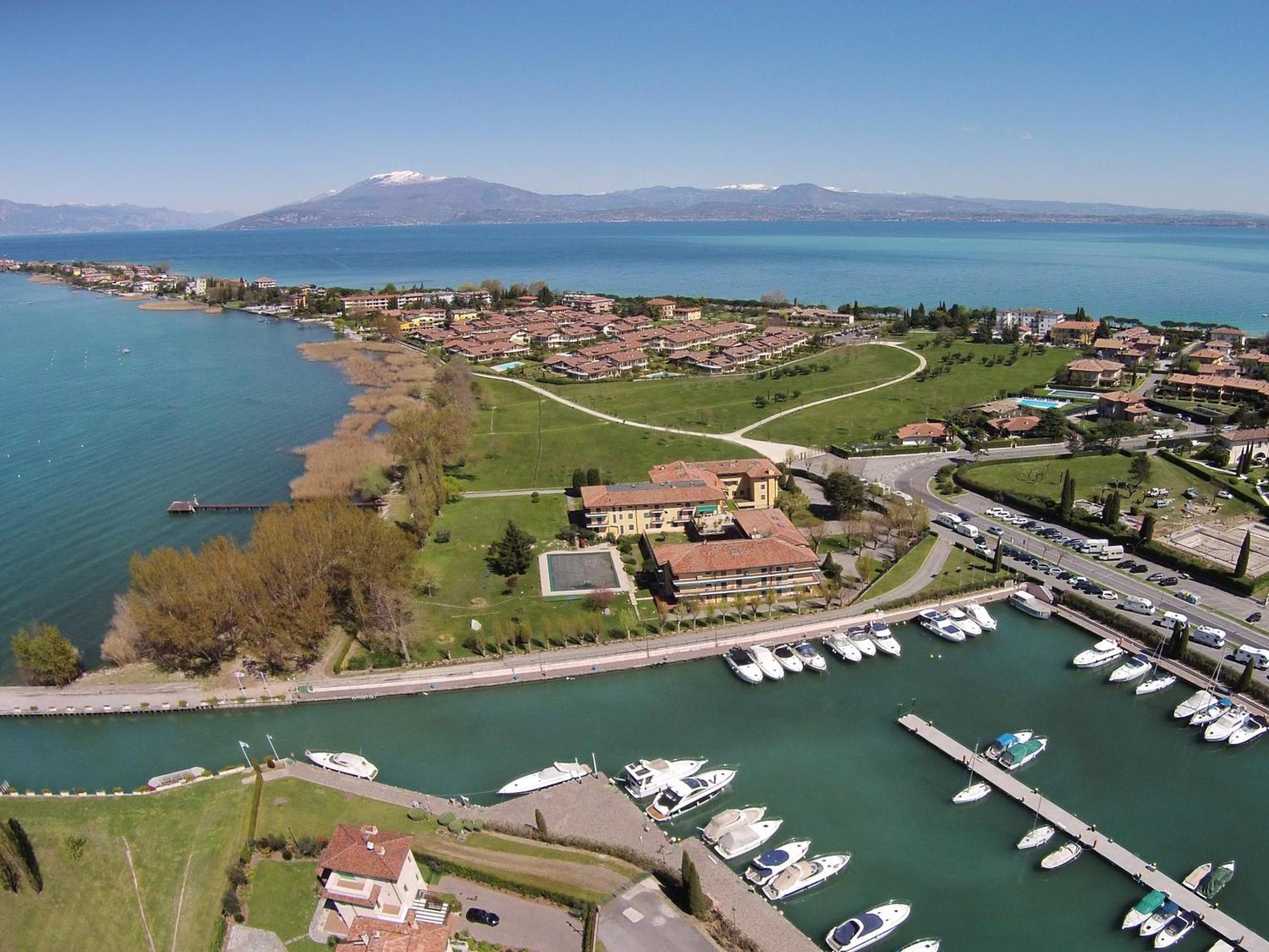 Resort Caesar C4 Sirmione - Gardagate Extérieur photo